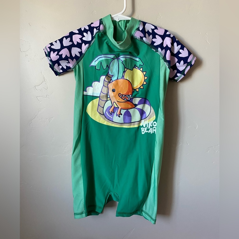 Niko Bear 3/4Y Color Changing Rash Guard Swimsuit